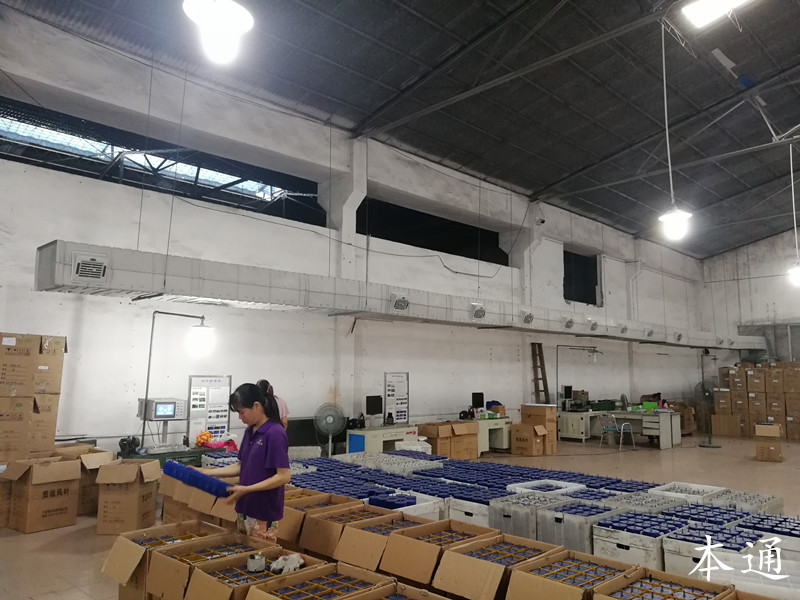 电子厂仓库的环保空调是怎样安装？